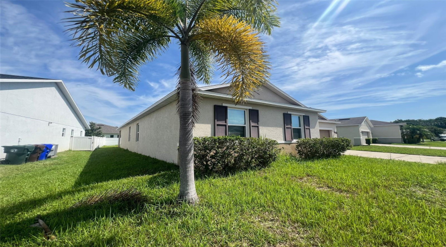 Kissimmee, Florida 34746, 4 Bedrooms Bedrooms, ,2 Bathroomsbathrooms,Residential,For Sale,Boating,Mfro6313107