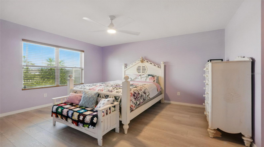 Kissimmee, Florida 34747, 3 Bedrooms Bedrooms, ,2 Bathroomsbathrooms,Residential,For Sale,White Poppy,Mfrs5127851