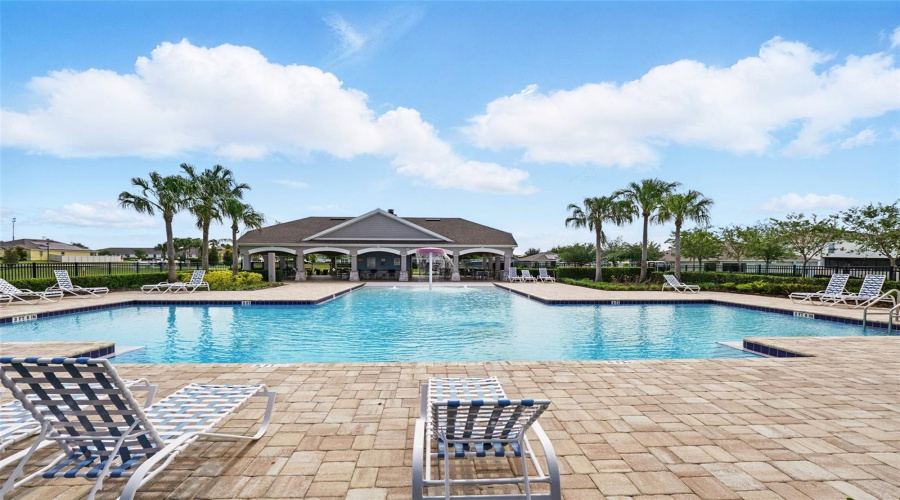 Kissimmee, Florida 34747, 3 Bedrooms Bedrooms, ,2 Bathroomsbathrooms,Residential,For Sale,White Poppy,Mfrs5127851