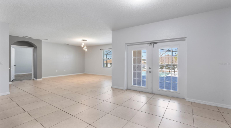 Davenport, Florida 33837, 4 Bedrooms Bedrooms, ,2 Bathroomsbathrooms,Residential,For Sale,Nova,Mfro6313214