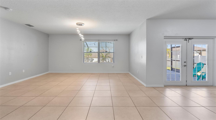 Davenport, Florida 33837, 4 Bedrooms Bedrooms, ,2 Bathroomsbathrooms,Residential,For Sale,Nova,Mfro6313214