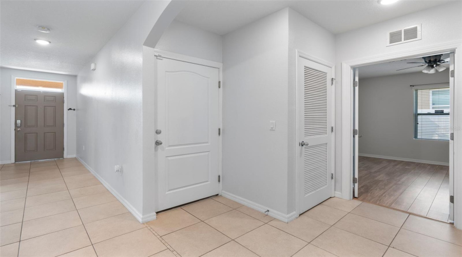 Davenport, Florida 33837, 4 Bedrooms Bedrooms, ,2 Bathroomsbathrooms,Residential,For Sale,Nova,Mfro6313214