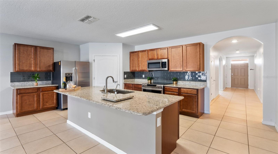Davenport, Florida 33837, 4 Bedrooms Bedrooms, ,2 Bathroomsbathrooms,Residential,For Sale,Nova,Mfro6313214