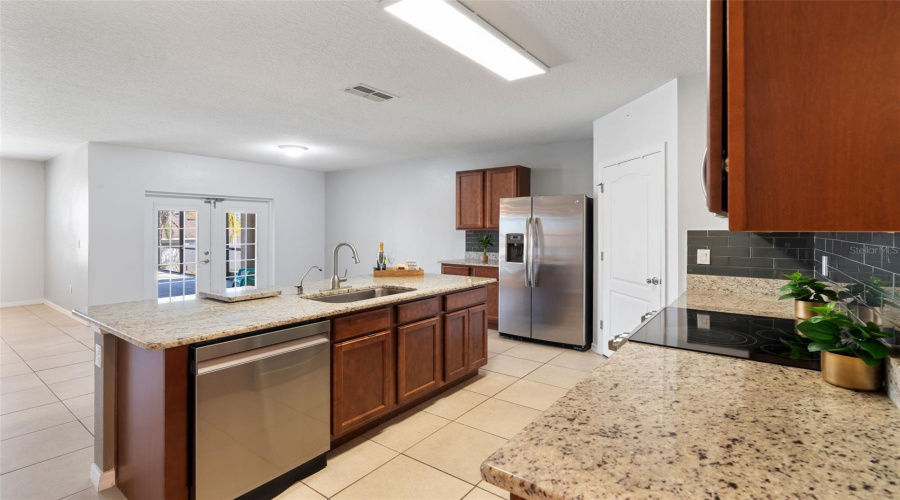 Davenport, Florida 33837, 4 Bedrooms Bedrooms, ,2 Bathroomsbathrooms,Residential,For Sale,Nova,Mfro6313214