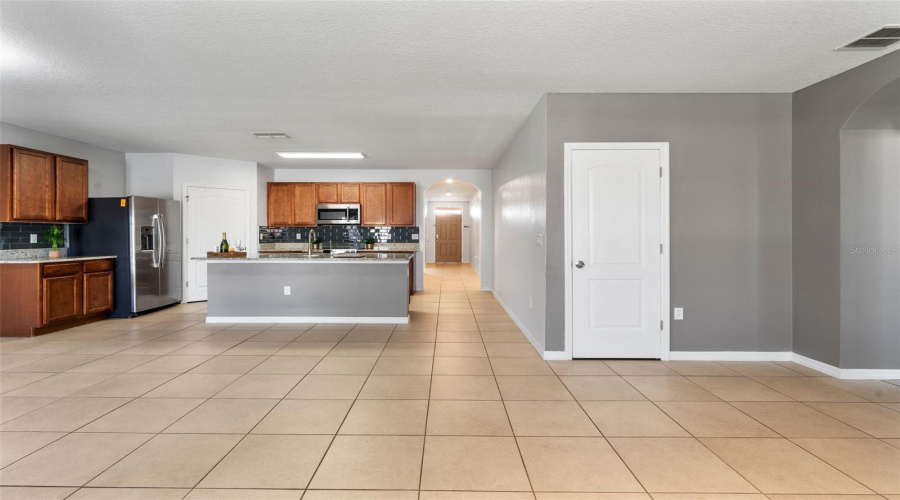Davenport, Florida 33837, 4 Bedrooms Bedrooms, ,2 Bathroomsbathrooms,Residential,For Sale,Nova,Mfro6313214