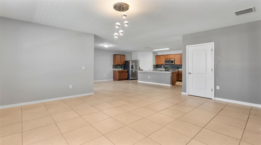 Davenport, Florida 33837, 4 Bedrooms Bedrooms, ,2 Bathroomsbathrooms,Residential,For Sale,Nova,Mfro6313214