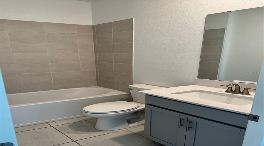 Davenport, Florida 33837, 3 Bedrooms Bedrooms, ,2 Bathroomsbathrooms,Residential,For Sale,Redbridge,Mfrs5127633