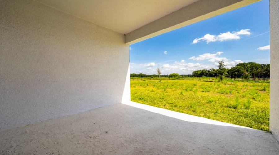 DAVENPORT, Florida 33837, 4 Bedrooms Bedrooms, ,3 BathroomsBathrooms,Residential,For Sale,REDBRIDGE,0,MFRS5127633
