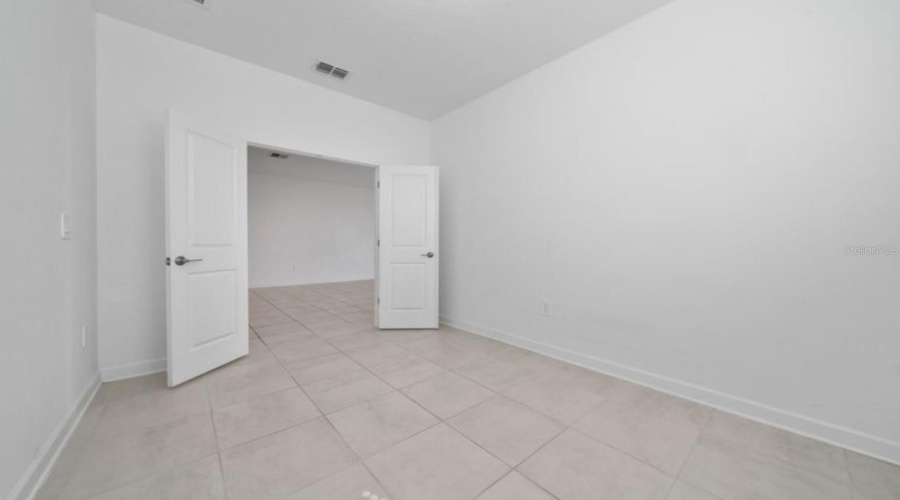 DAVENPORT, Florida 33837, 4 Bedrooms Bedrooms, ,3 BathroomsBathrooms,Residential,For Sale,REDBRIDGE,0,MFRS5127633