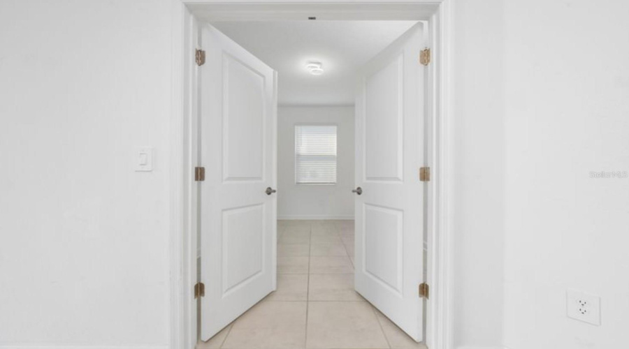 DAVENPORT, Florida 33837, 4 Bedrooms Bedrooms, ,3 BathroomsBathrooms,Residential,For Sale,REDBRIDGE,0,MFRS5127633