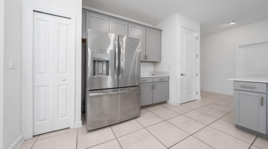 DAVENPORT, Florida 33837, 4 Bedrooms Bedrooms, ,3 BathroomsBathrooms,Residential,For Sale,REDBRIDGE,0,MFRS5127633