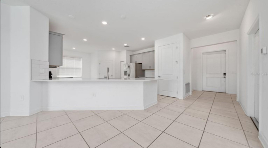 DAVENPORT, Florida 33837, 4 Bedrooms Bedrooms, ,3 BathroomsBathrooms,Residential,For Sale,REDBRIDGE,0,MFRS5127633