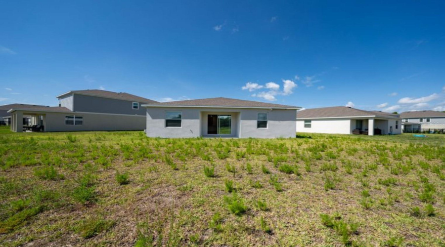 DAVENPORT, Florida 33837, 4 Bedrooms Bedrooms, ,3 BathroomsBathrooms,Residential,For Sale,REDBRIDGE,0,MFRS5127633