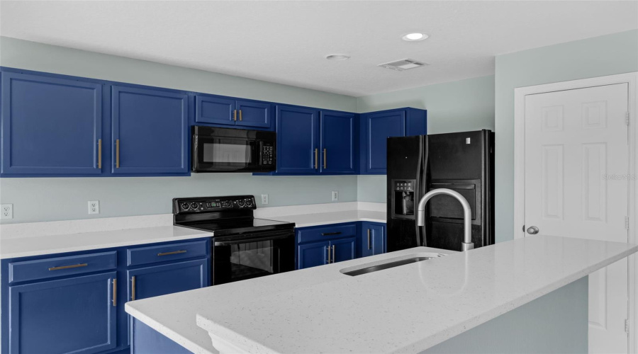 DAVENPORT, Florida 33896, 3 Bedrooms Bedrooms, ,2 BathroomsBathrooms,Residential,For Sale,SAN CARLO,0,MFRO6313060