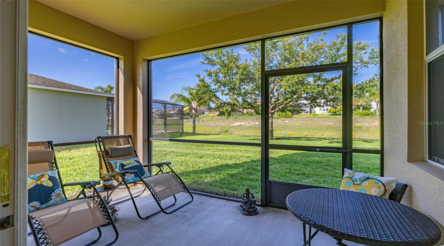 Davenport, Florida 33837, 5 Bedrooms Bedrooms, ,2 Bathroomsbathrooms,Residential,For Sale,Cortland,Mfrs5127762