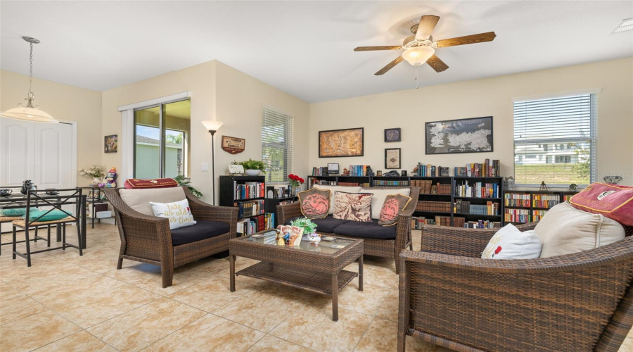 Davenport, Florida 33837, 5 Bedrooms Bedrooms, ,2 Bathroomsbathrooms,Residential,For Sale,Cortland,Mfrs5127762