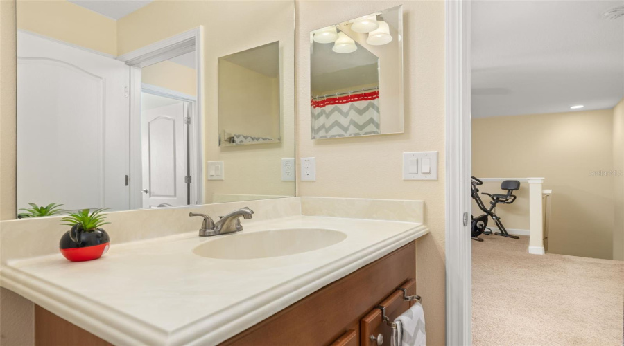 Davenport, Florida 33837, 5 Bedrooms Bedrooms, ,2 Bathroomsbathrooms,Residential,For Sale,Cortland,Mfrs5127762