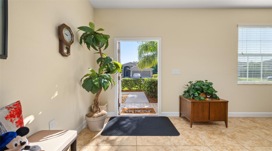 Davenport, Florida 33837, 5 Bedrooms Bedrooms, ,2 Bathroomsbathrooms,Residential,For Sale,Cortland,Mfrs5127762