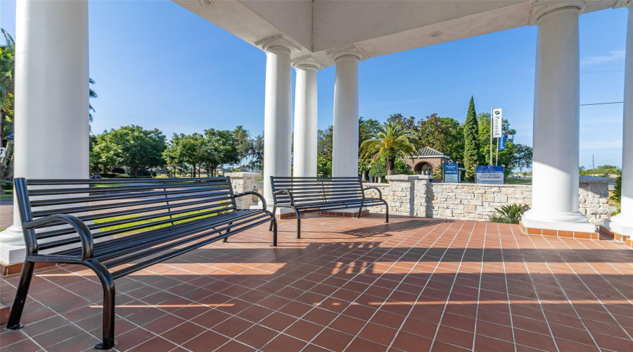 Davenport, Florida 33837, 5 Bedrooms Bedrooms, ,2 Bathroomsbathrooms,Residential,For Sale,Cortland,Mfrs5127762