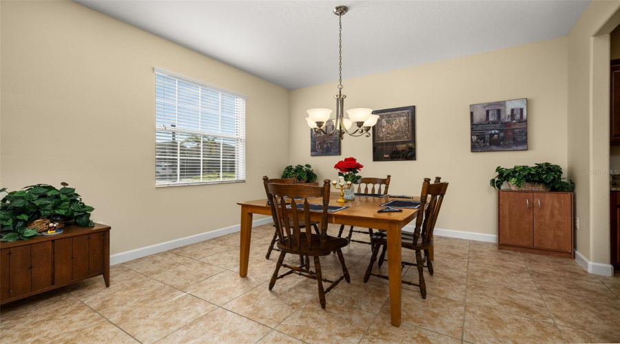Davenport, Florida 33837, 5 Bedrooms Bedrooms, ,2 Bathroomsbathrooms,Residential,For Sale,Cortland,Mfrs5127762