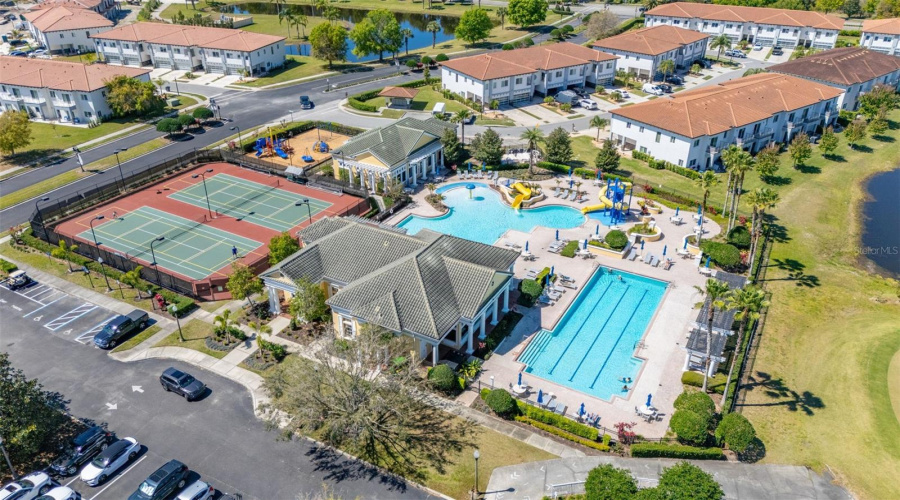 Davenport, Florida 33837, 5 Bedrooms Bedrooms, ,2 Bathroomsbathrooms,Residential,For Sale,Cortland,Mfrs5127762