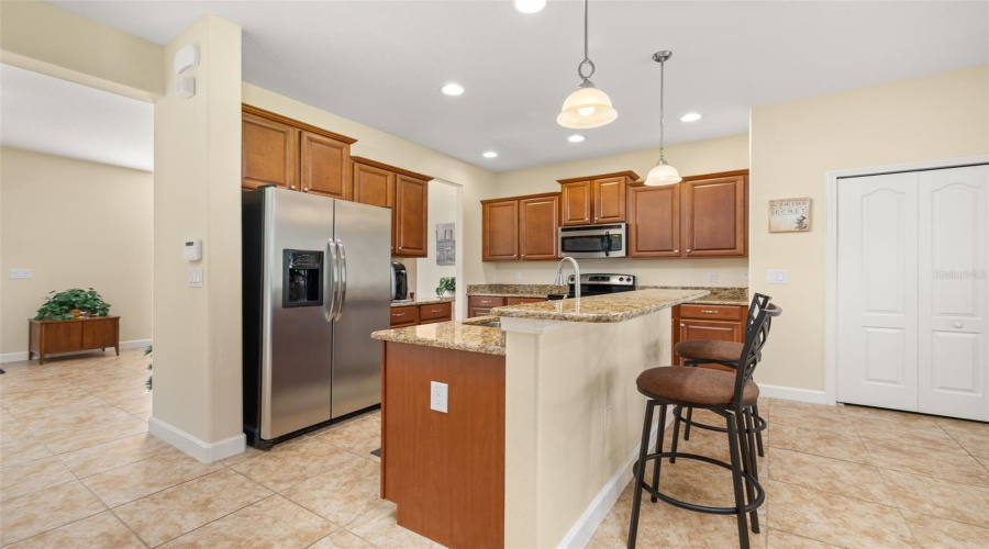 Davenport, Florida 33837, 5 Bedrooms Bedrooms, ,2 Bathroomsbathrooms,Residential,For Sale,Cortland,Mfrs5127762