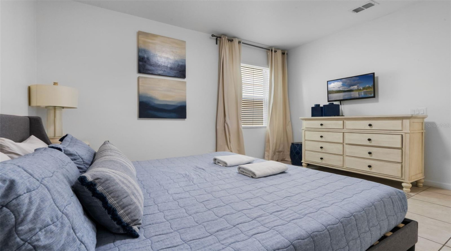 Bedroom #1