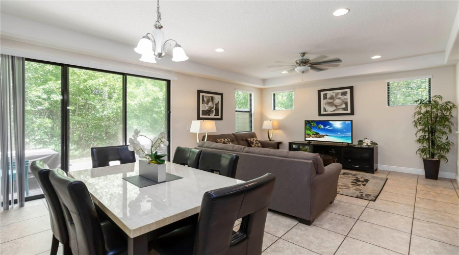 Davenport, Florida 33896, 4 Bedrooms Bedrooms, ,3 Bathroomsbathrooms,Residential,For Sale,Roseville Blvd,Mfro6313010