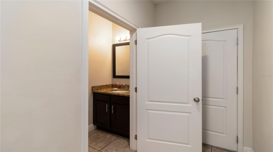 Davenport, Florida 33896, 4 Bedrooms Bedrooms, ,3 Bathroomsbathrooms,Residential,For Sale,Roseville Blvd,Mfro6313010