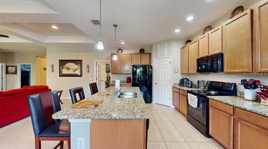 Kissimmee, Florida 34746, 4 Bedrooms Bedrooms, ,2 Bathroomsbathrooms,Residential,For Sale,Brassie,Mfrs5127760