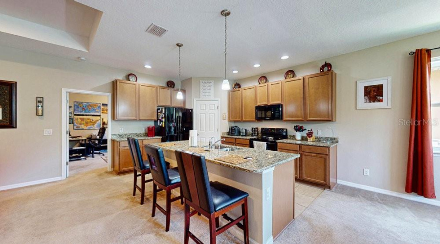 Kissimmee, Florida 34746, 4 Bedrooms Bedrooms, ,2 Bathroomsbathrooms,Residential,For Sale,Brassie,Mfrs5127760