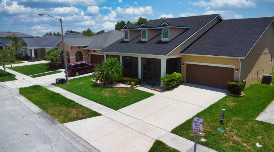 Kissimmee, Florida 34746, 4 Bedrooms Bedrooms, ,2 Bathroomsbathrooms,Residential,For Sale,Brassie,Mfrs5127760