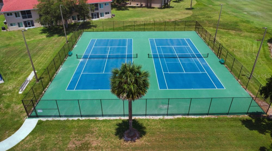 Kissimmee, Florida 34746, 4 Bedrooms Bedrooms, ,2 Bathroomsbathrooms,Residential,For Sale,Brassie,Mfrs5127760