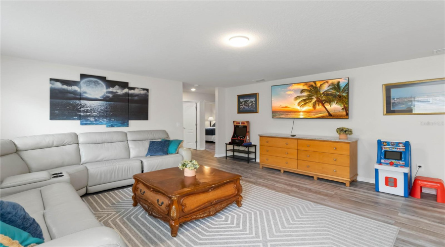 Davenport, Florida 33837, 7 Bedrooms Bedrooms, ,5 Bathroomsbathrooms,Residential,For Sale,Misty Oak Cir,Mfra4654311