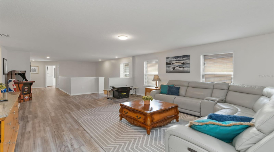 Davenport, Florida 33837, 7 Bedrooms Bedrooms, ,5 Bathroomsbathrooms,Residential,For Sale,Misty Oak Cir,Mfra4654311