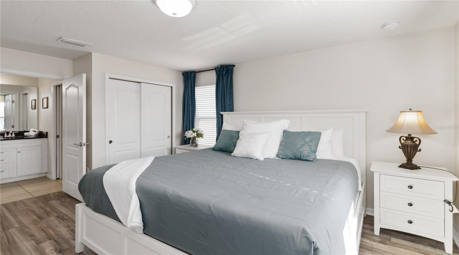 Davenport, Florida 33837, 7 Bedrooms Bedrooms, ,5 Bathroomsbathrooms,Residential,For Sale,Misty Oak Cir,Mfra4654311