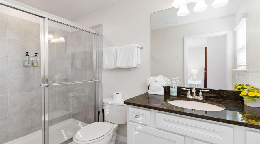 Davenport, Florida 33837, 7 Bedrooms Bedrooms, ,5 Bathroomsbathrooms,Residential,For Sale,Misty Oak Cir,Mfra4654311