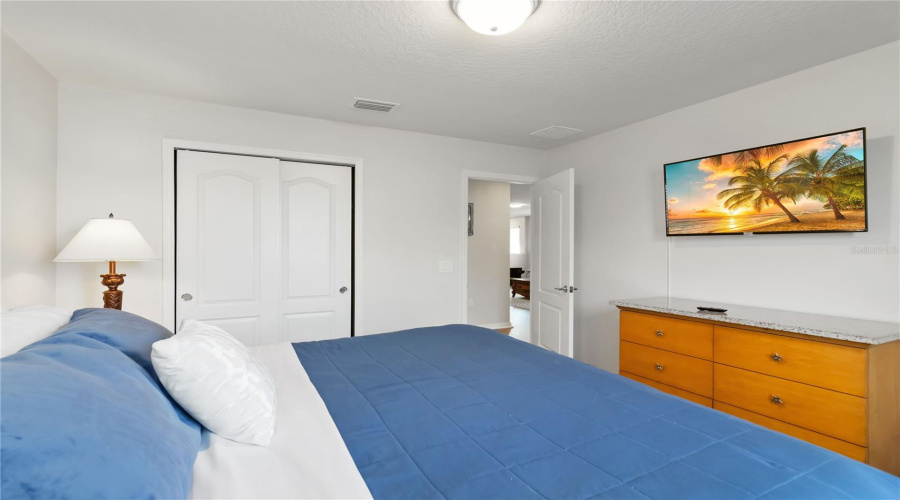 Davenport, Florida 33837, 7 Bedrooms Bedrooms, ,5 Bathroomsbathrooms,Residential,For Sale,Misty Oak Cir,Mfra4654311