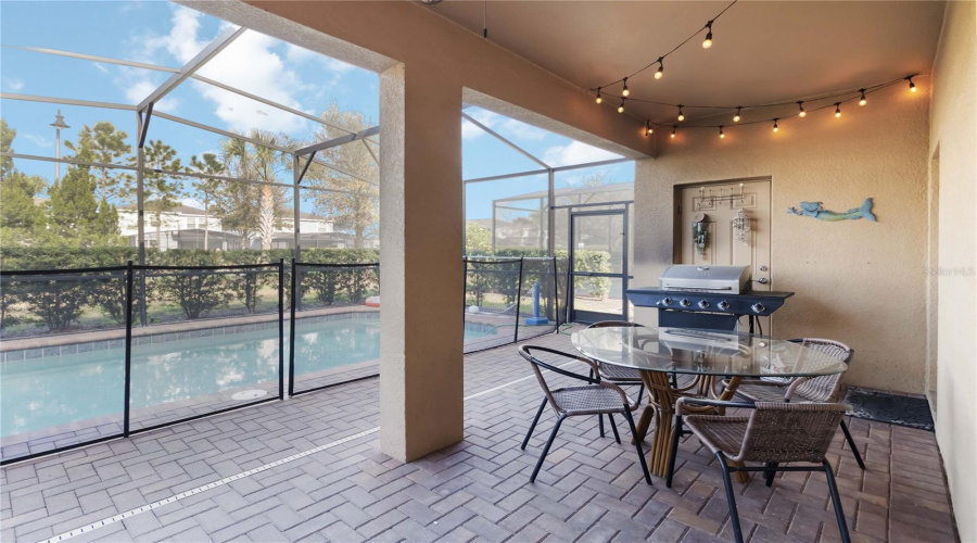 Davenport, Florida 33837, 7 Bedrooms Bedrooms, ,5 Bathroomsbathrooms,Residential,For Sale,Misty Oak Cir,Mfra4654311