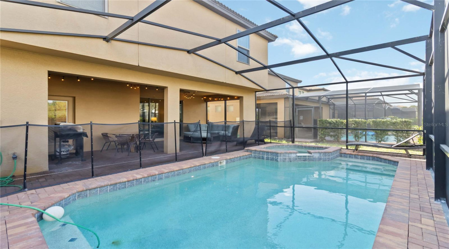 Davenport, Florida 33837, 7 Bedrooms Bedrooms, ,5 Bathroomsbathrooms,Residential,For Sale,Misty Oak Cir,Mfra4654311