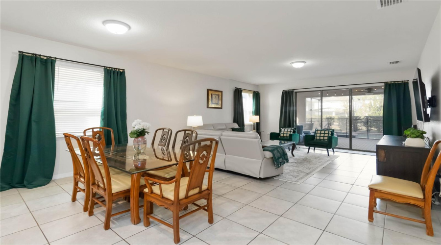Davenport, Florida 33837, 7 Bedrooms Bedrooms, ,5 Bathroomsbathrooms,Residential,For Sale,Misty Oak Cir,Mfra4654311