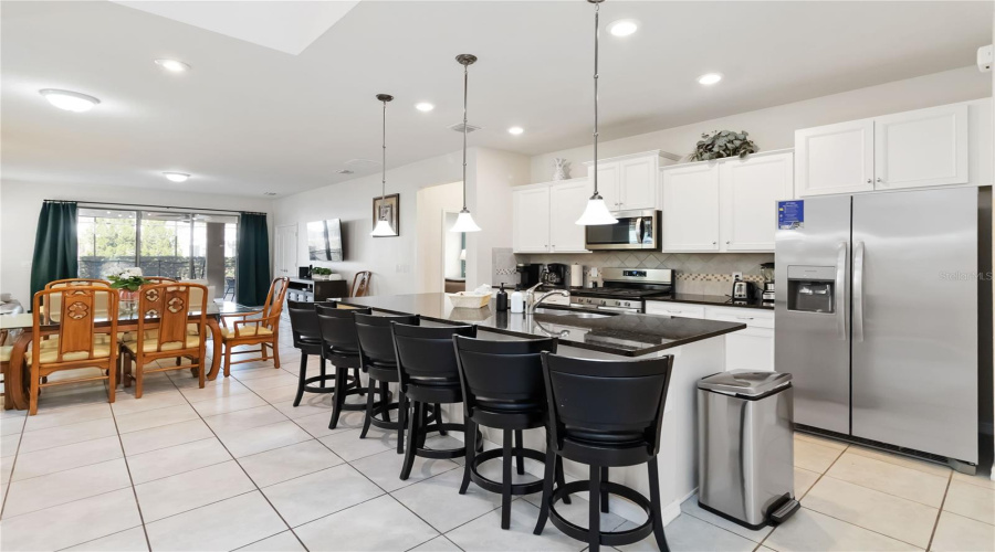 Davenport, Florida 33837, 7 Bedrooms Bedrooms, ,5 Bathroomsbathrooms,Residential,For Sale,Misty Oak Cir,Mfra4654311