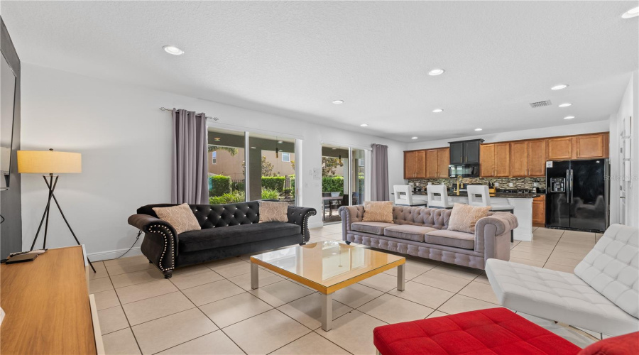 Kissimmee, Florida 34747, 5 Bedrooms Bedrooms, ,5 Bathroomsbathrooms,Residential,For Sale,Novi,Mfro6309048