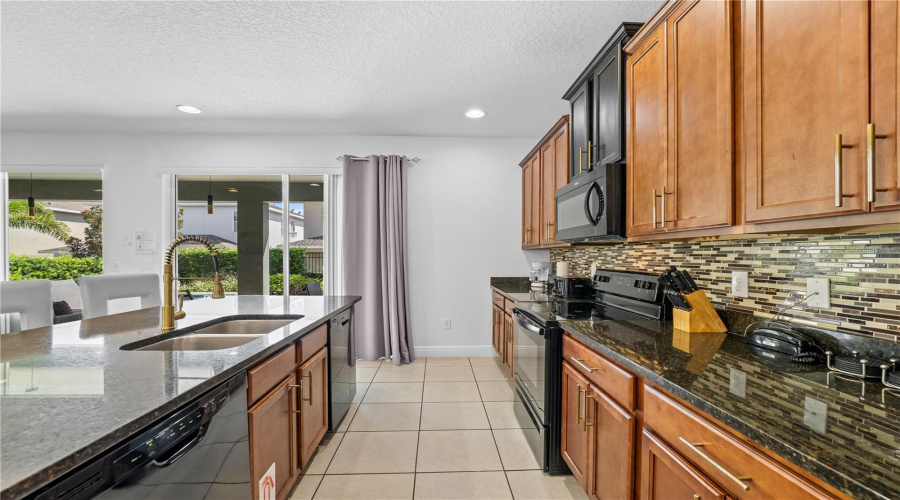 Kissimmee, Florida 34747, 5 Bedrooms Bedrooms, ,5 Bathroomsbathrooms,Residential,For Sale,Novi,Mfro6309048