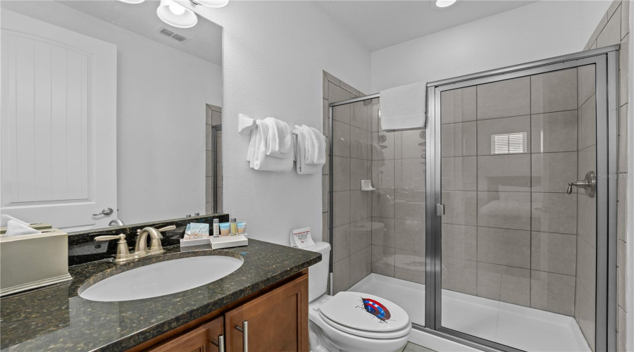 Kissimmee, Florida 34747, 5 Bedrooms Bedrooms, ,5 Bathroomsbathrooms,Residential,For Sale,Novi,Mfro6309048
