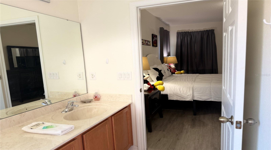 Kissimmee, Florida 34746, 6 Bedrooms Bedrooms, ,5 Bathroomsbathrooms,Residential,For Sale,Dharma,Mfrs5127601