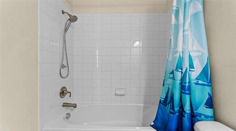 DAVENPORT, Florida 33837, 4 Bedrooms Bedrooms, ,3 BathroomsBathrooms,Residential,For Sale,CORTLAND,MFRS5127887