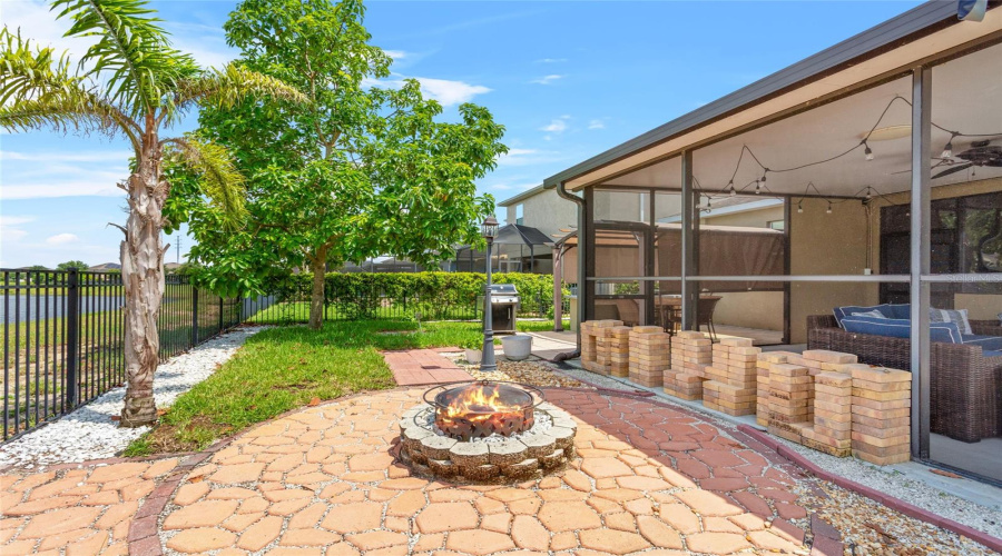 DAVENPORT, Florida 33837, 4 Bedrooms Bedrooms, ,3 BathroomsBathrooms,Residential,For Sale,CORTLAND,MFRS5127887