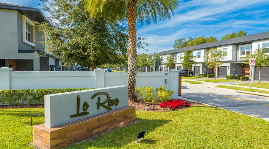 KISSIMMEE, Florida 34746, 4 Bedrooms Bedrooms, ,3 BathroomsBathrooms,Residential,For Sale,LE REVE,0,MFRO6313594