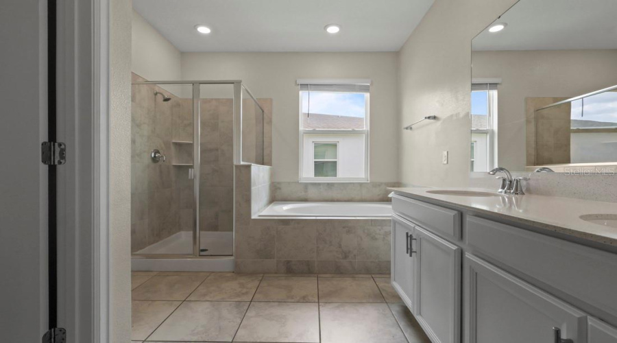 Davenport, Florida 33896, 3 Bedrooms Bedrooms, ,2 Bathroomsbathrooms,Residential,For Sale,Ocean Course,Mfro6313505